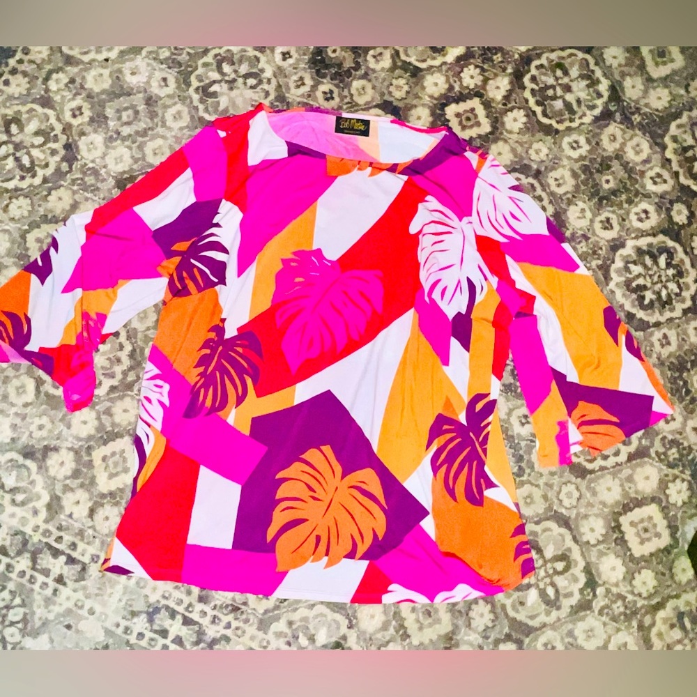 Women’s Bob Mackie blouse 👚
